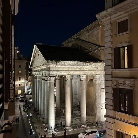 Mommy's - Pantheon House *