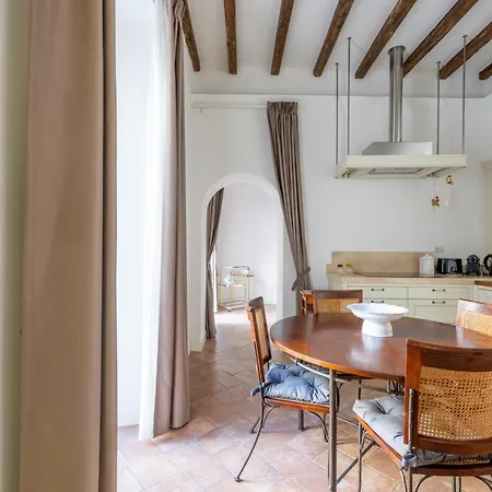Διαμέρισμα Pantheon House By Varental