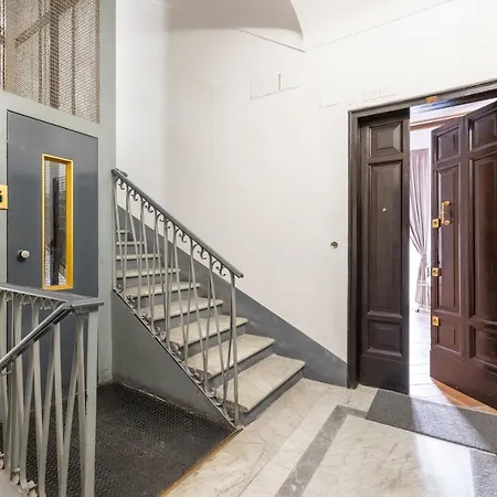 Pantheon House By Varental