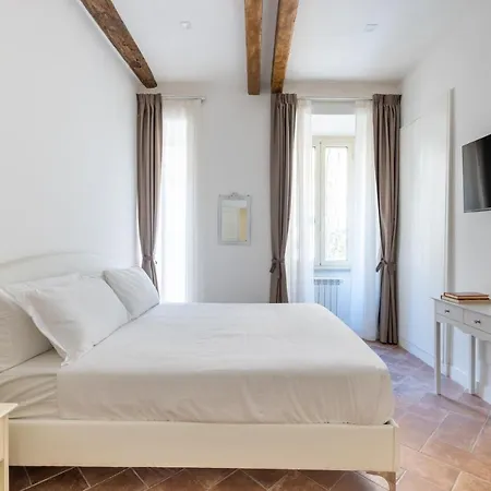 Pantheon House By Varental
